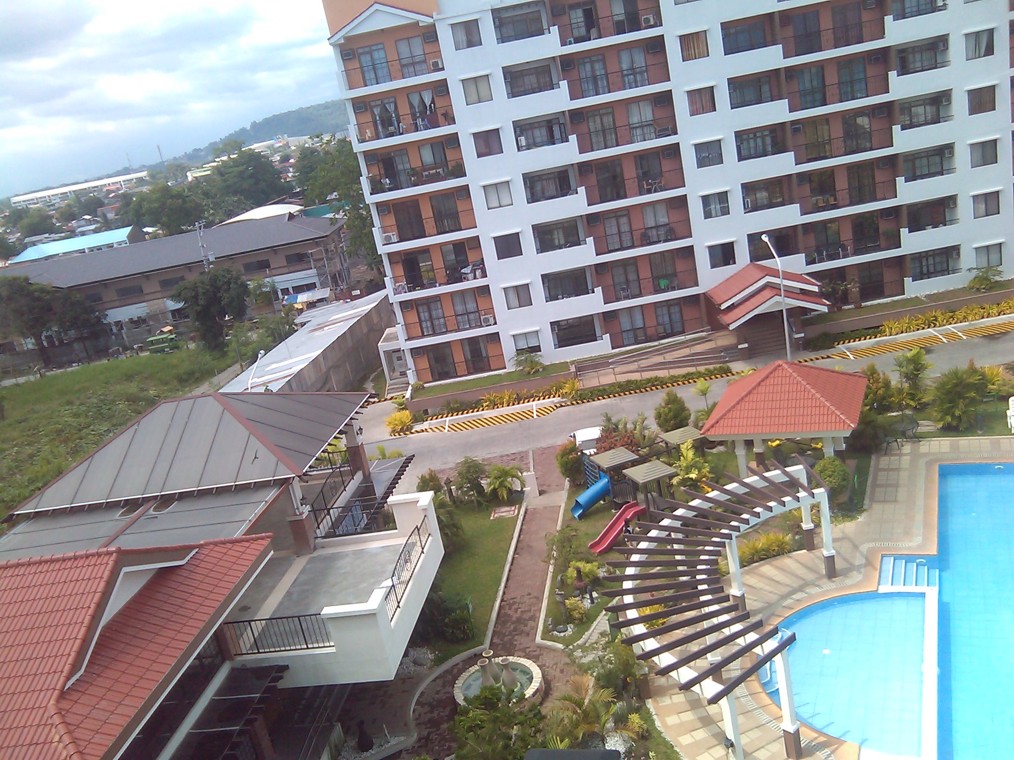 FOR RENT / LEASE: Apartment / Condo / Townhouse Davao >Davao City