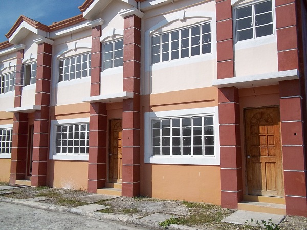 FOR SALE: Apartment / Condo / Townhouse Cebu > Other areas