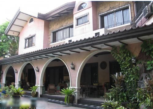 3 Stry Greenmeadows house and lot in Quezon City