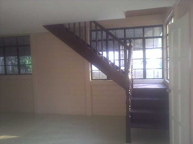 FOR SALE: House Batangas > Other areas 2