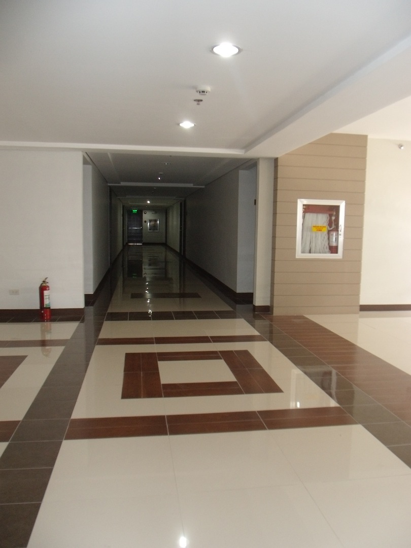 Asia Enclaves Hallway