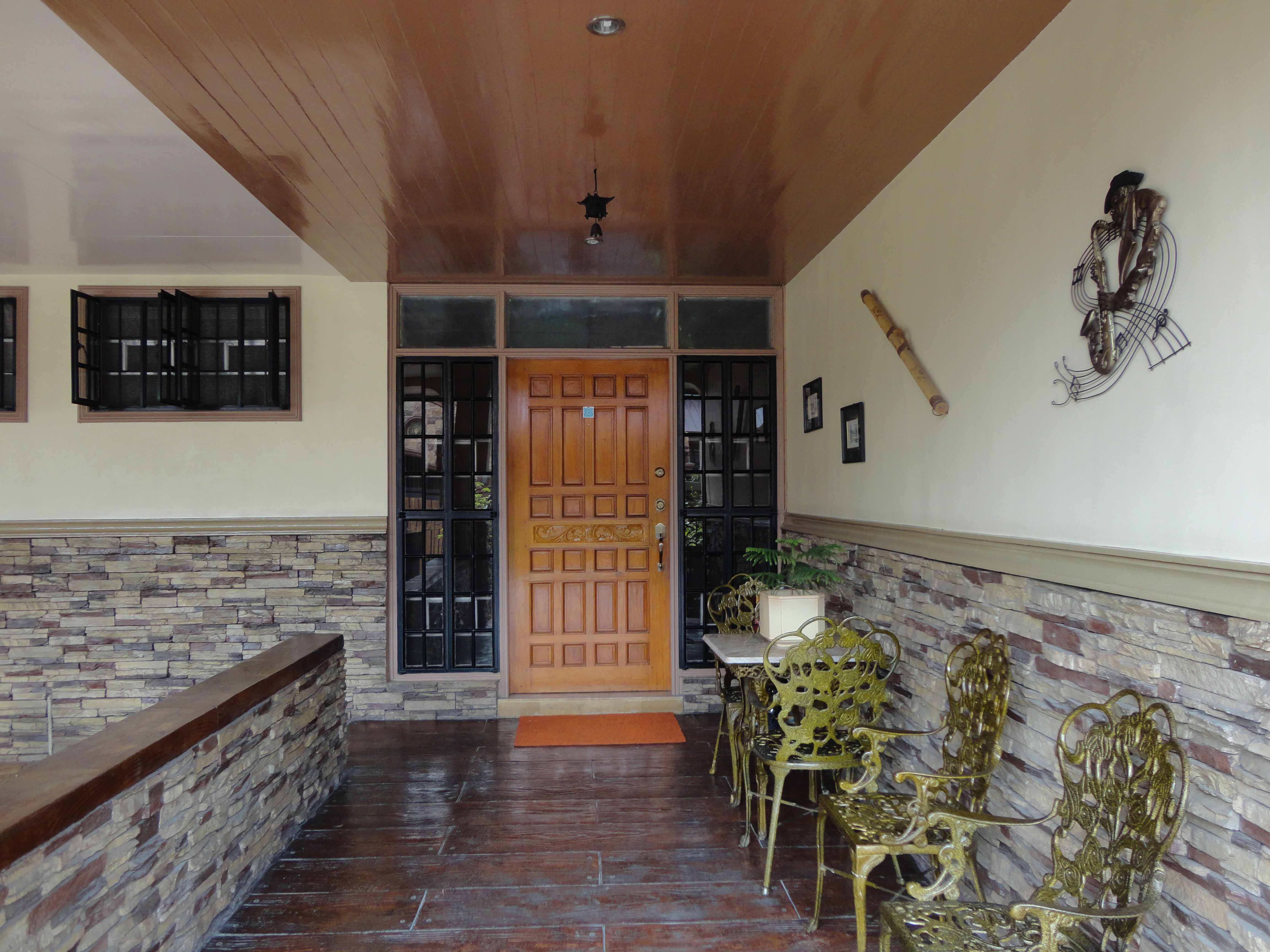 FOR SALE: House Manila Metropolitan Area > Paranaque