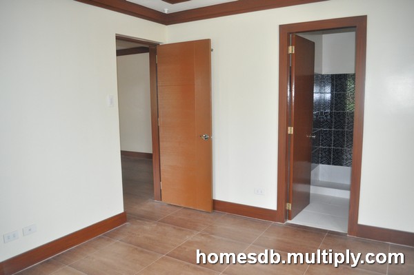 FOR SALE: House Manila Metropolitan Area > Paranaque 11