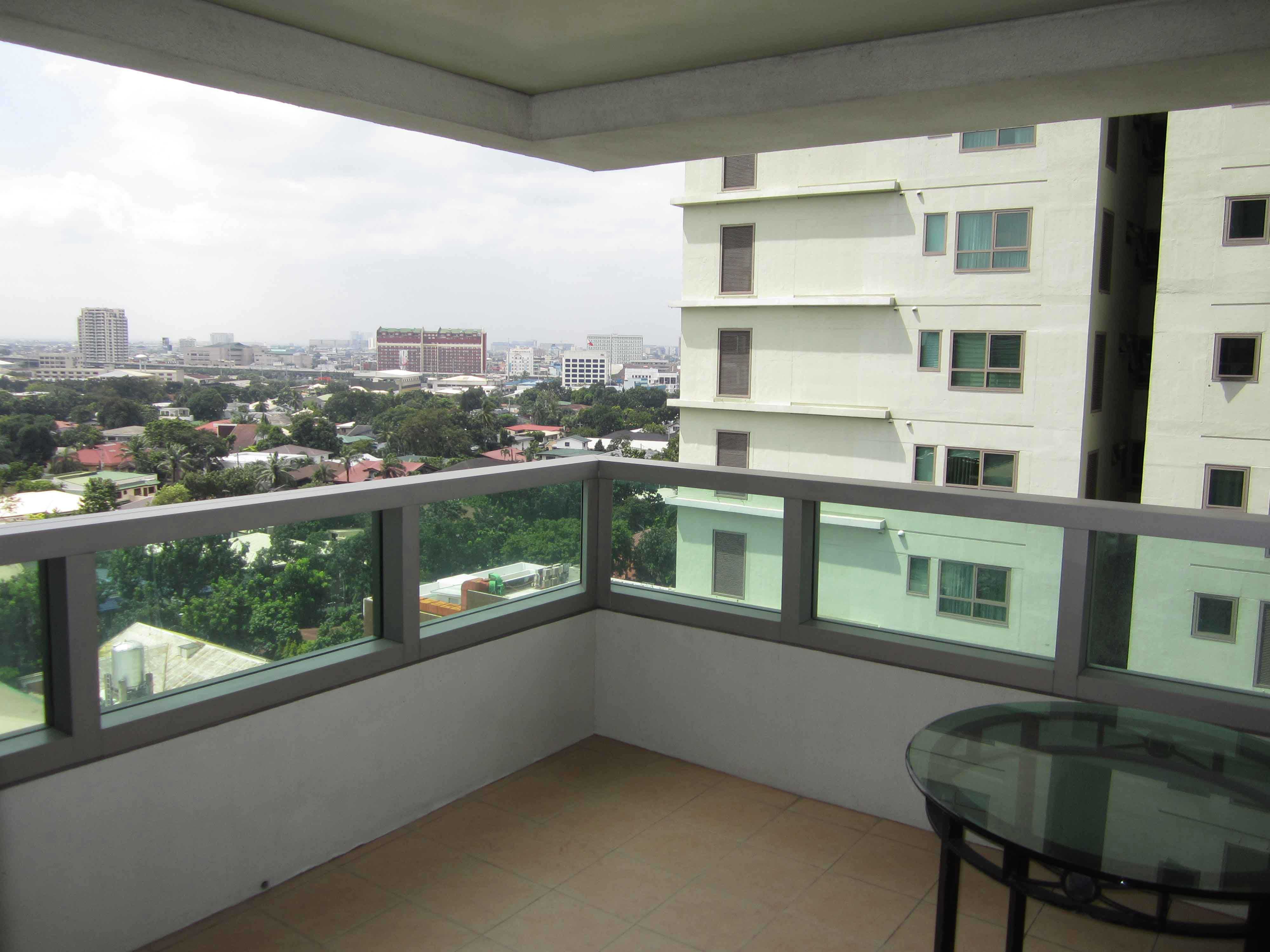 FOR SALE: Apartment / Condo / Townhouse Manila Metropolitan Area > Makati 2