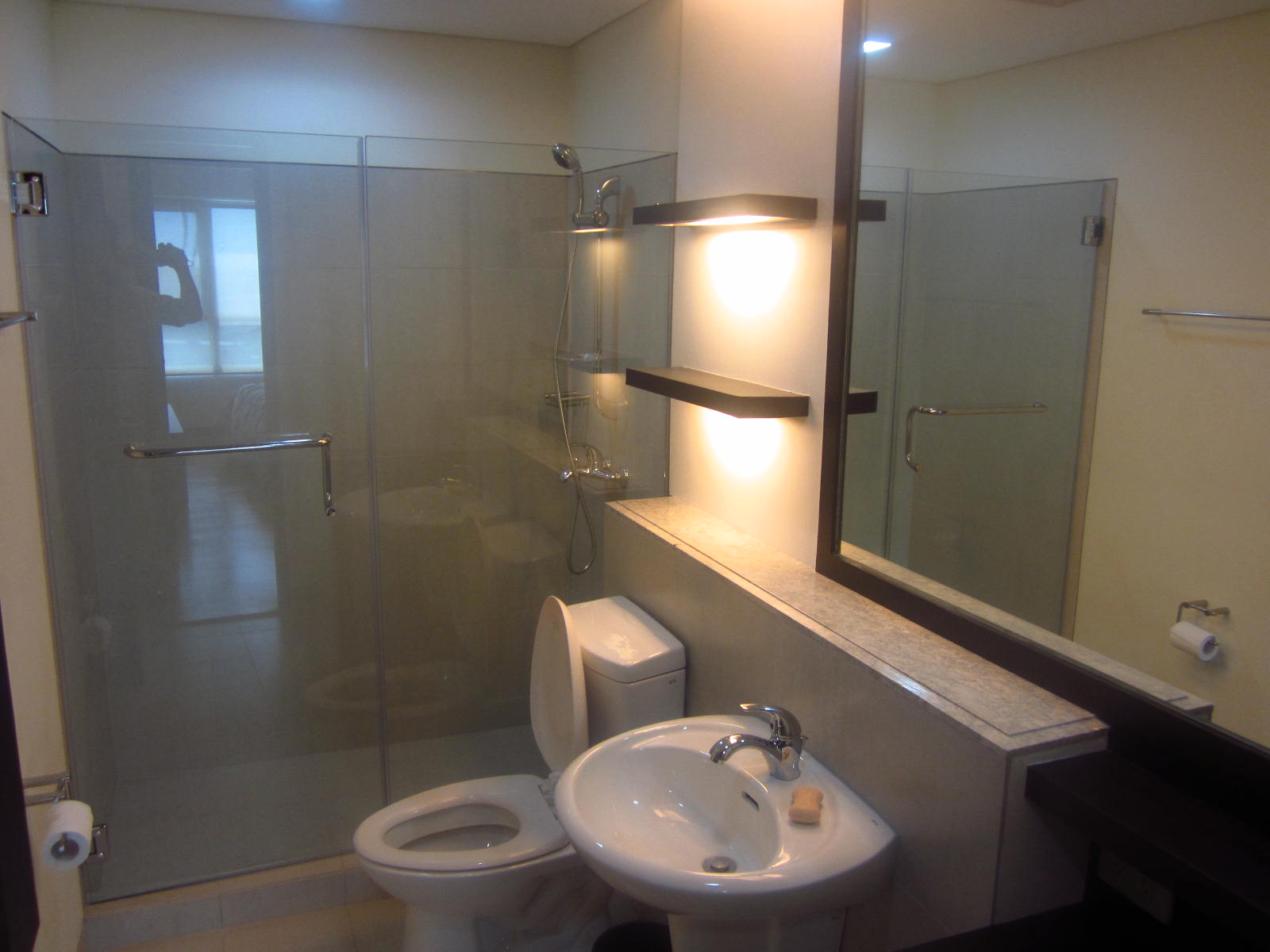 FOR SALE: Apartment / Condo / Townhouse Manila Metropolitan Area > Makati 1