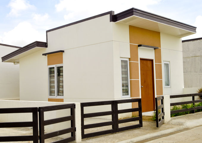 FOR SALE: House Tarlac 9