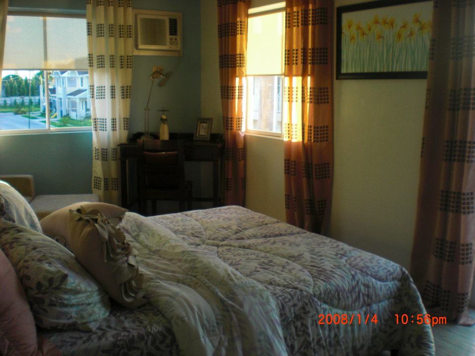 FOR SALE: Apartment / Condo / Townhouse Laguna > Sta Rosa