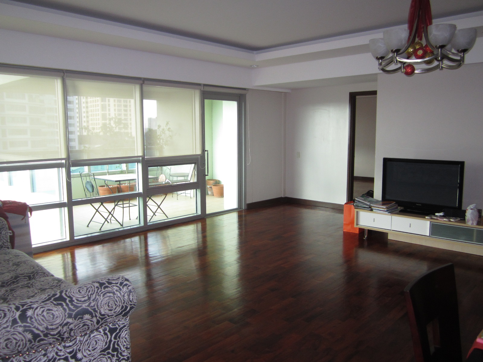 FOR SALE: Apartment / Condo / Townhouse Manila Metropolitan Area > Makati