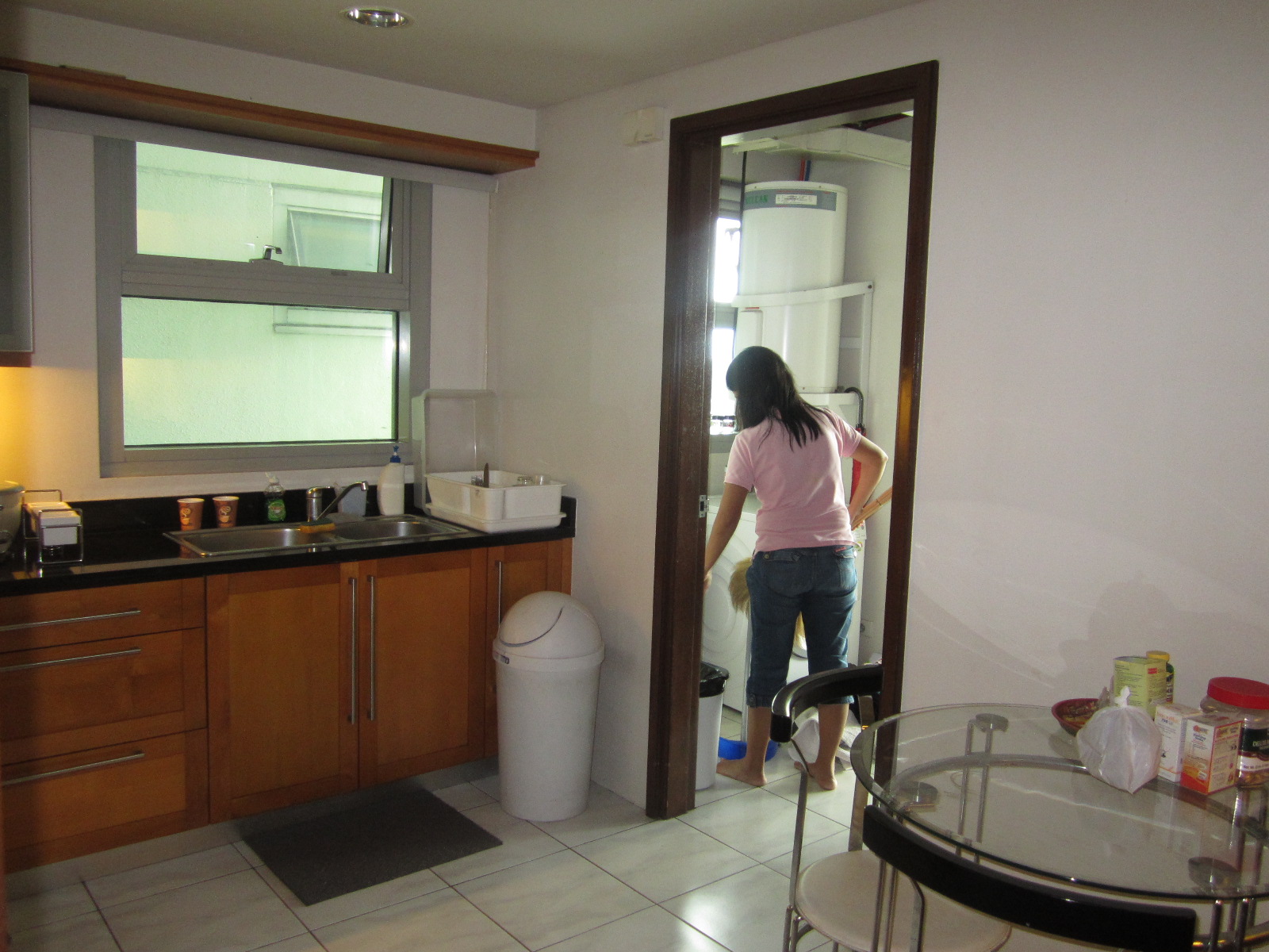 FOR SALE: Apartment / Condo / Townhouse Manila Metropolitan Area > Makati 3