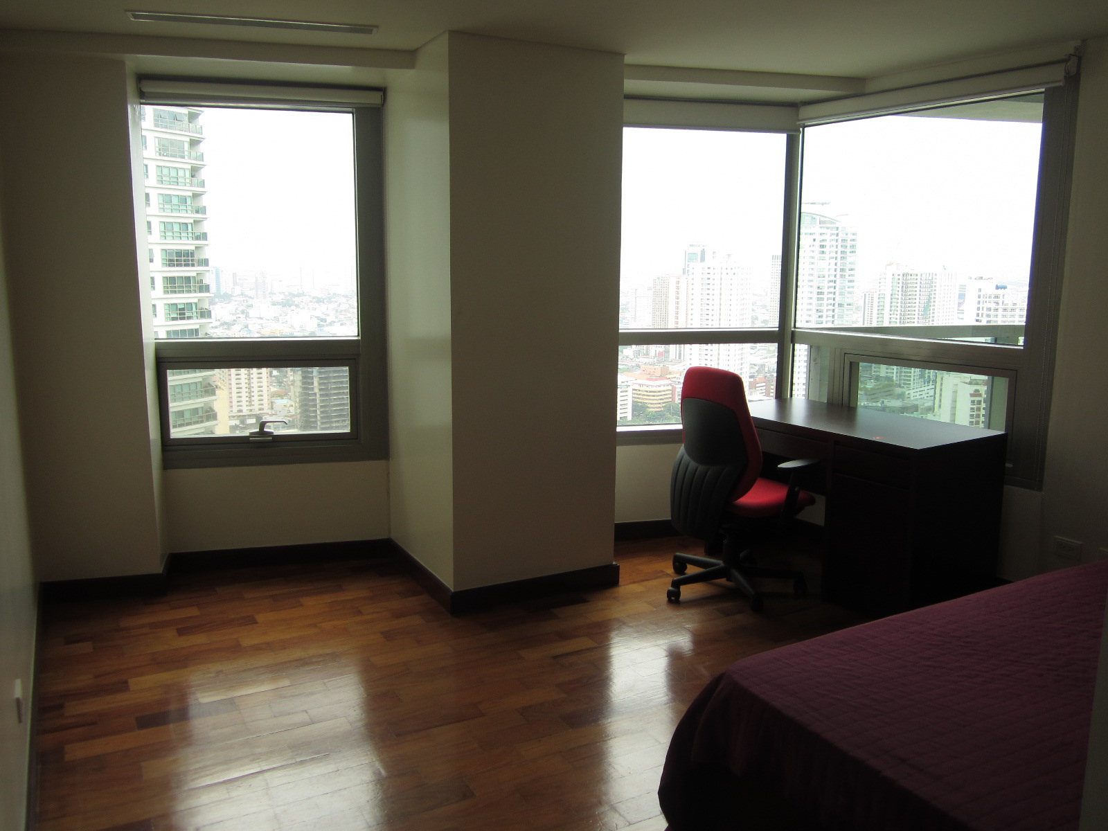 FOR RENT / LEASE: Apartment / Condo / Townhouse Manila Metropolitan Area > Makati 3