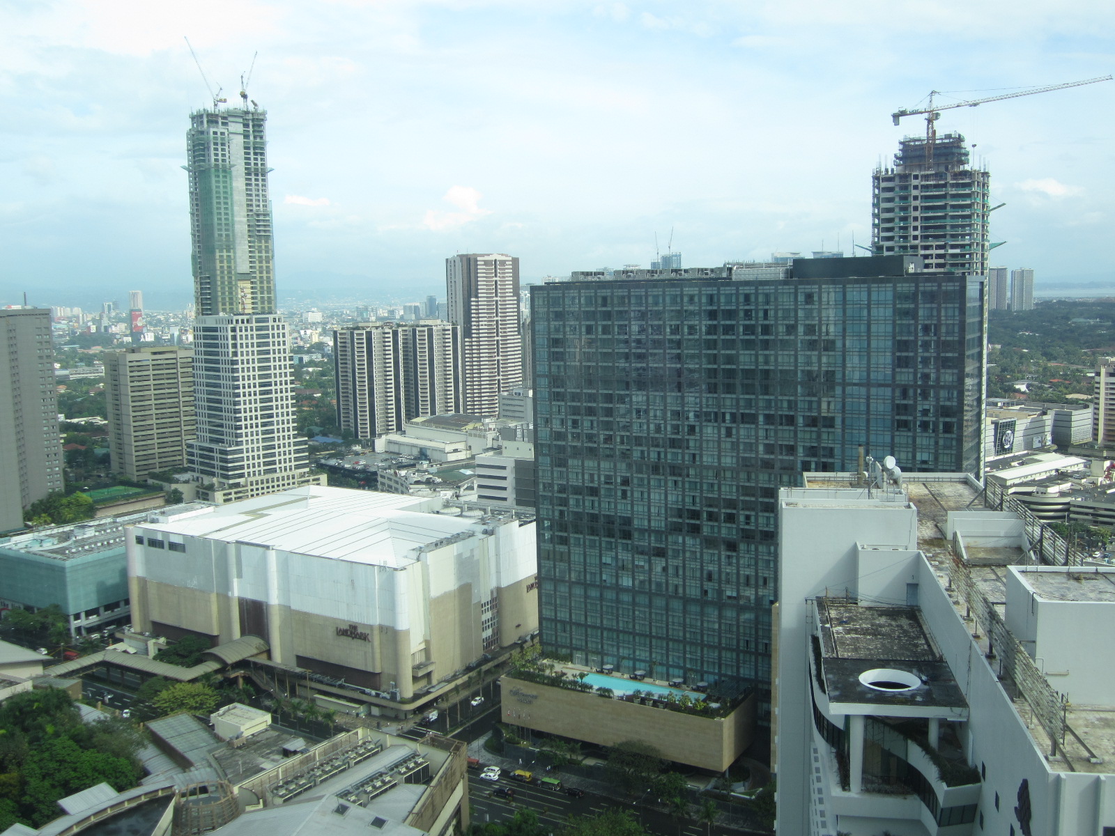 FOR RENT / LEASE: Apartment / Condo / Townhouse Manila Metropolitan Area > Makati 3