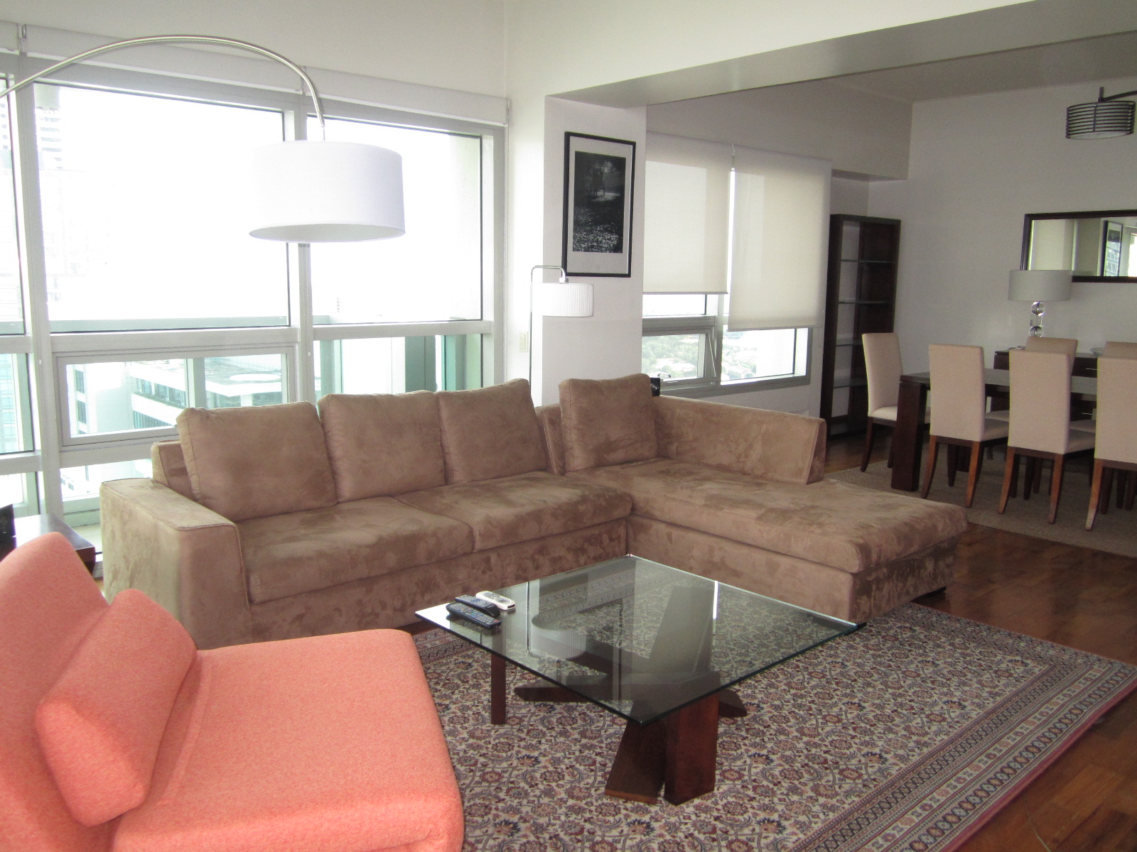 FOR RENT / LEASE: Apartment / Condo / Townhouse Manila Metropolitan Area > Makati 4