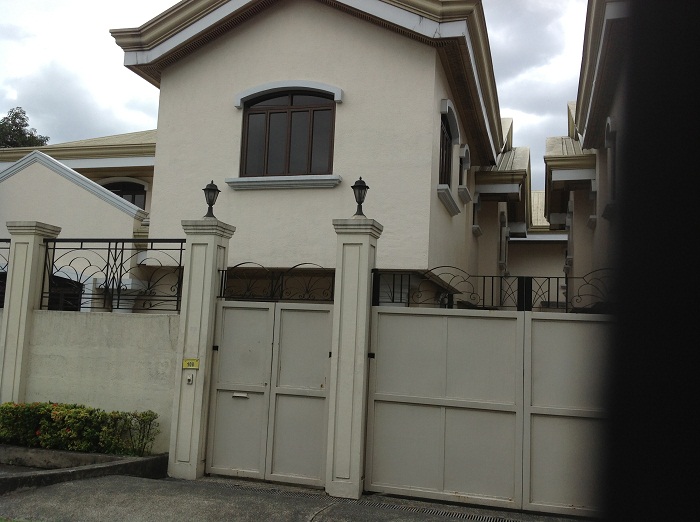 FOR SALE: House Manila Metropolitan Area > Quezon