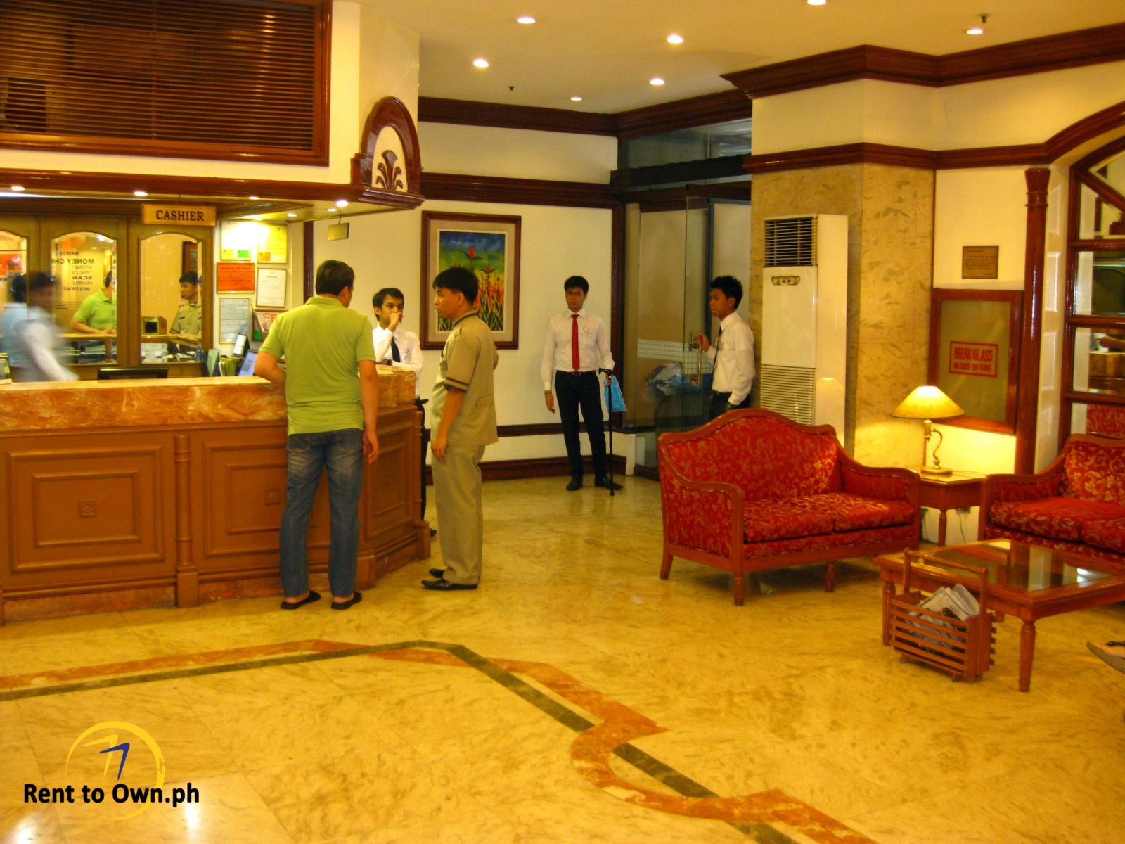 Main Lobby - http://www.renttoown.ph