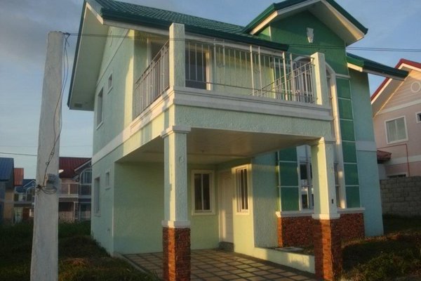 FOR SALE: House Cavite 26