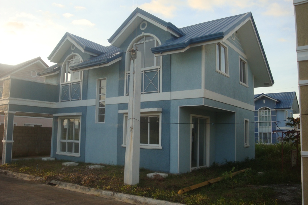 FOR SALE: House Cavite