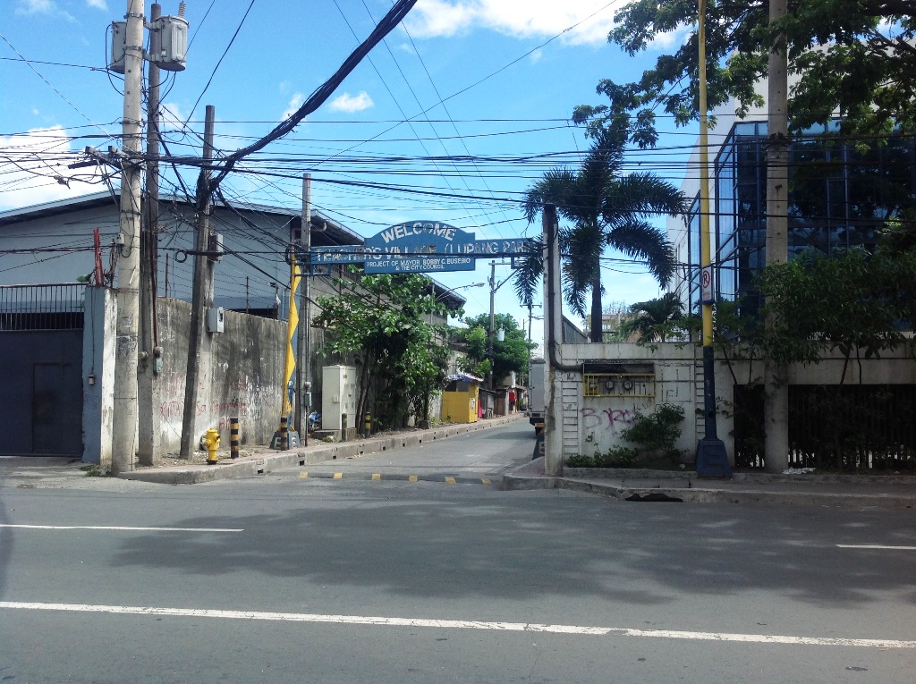 Entrance to Teachers Village, San Miguel, Pasig