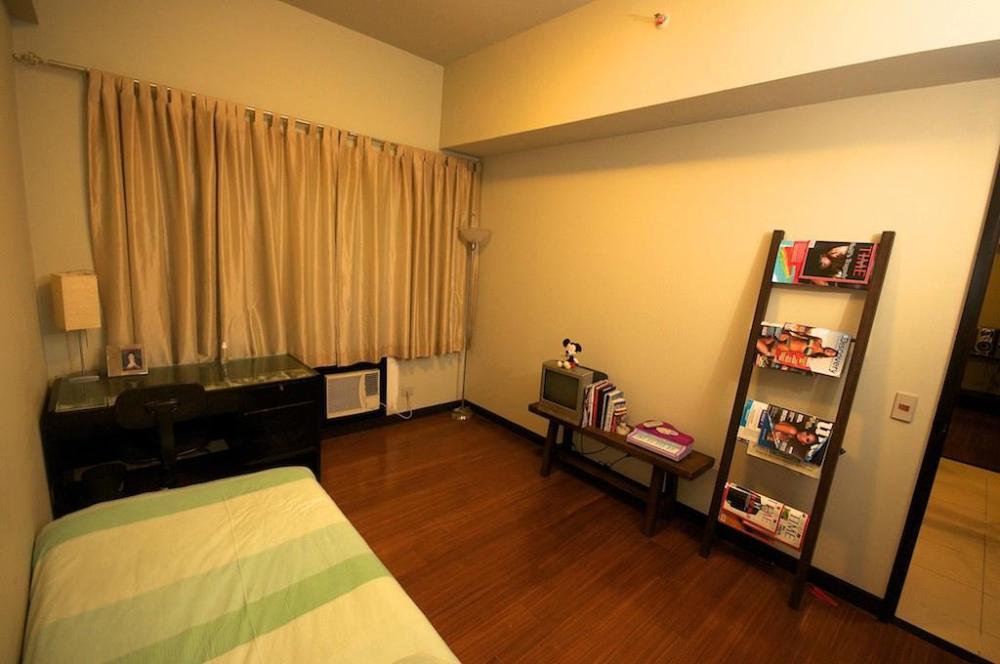 FOR SALE: Apartment / Condo / Townhouse Manila Metropolitan Area > Other areas 3