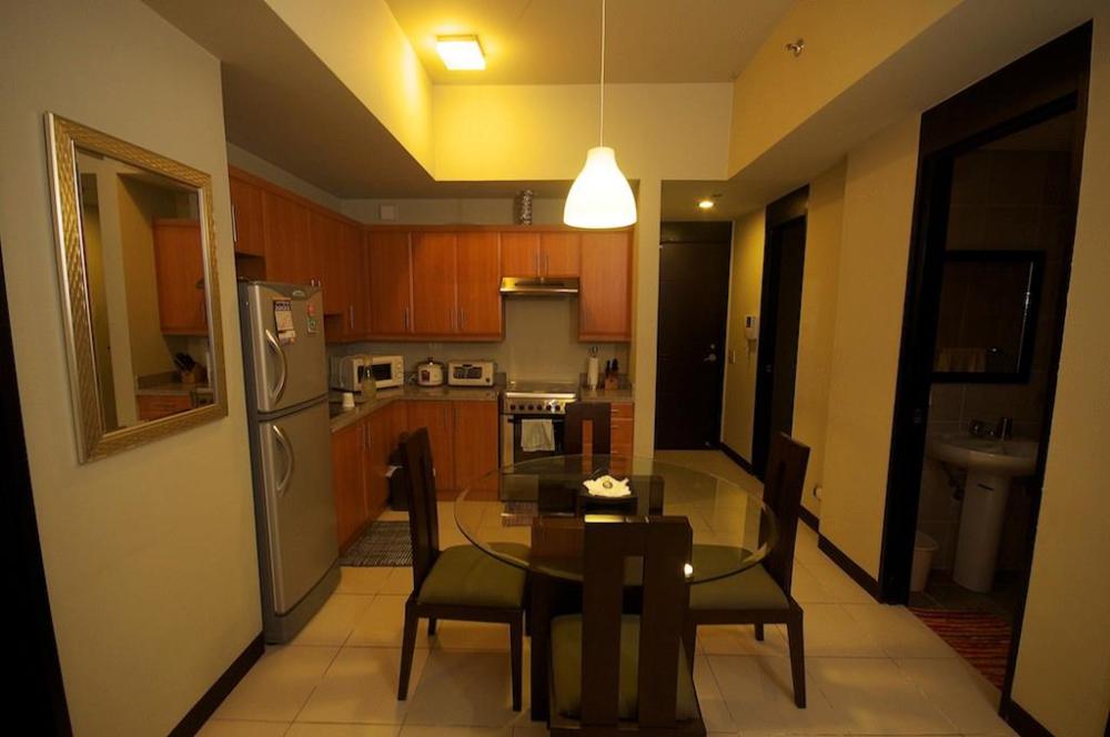 FOR SALE: Apartment / Condo / Townhouse Manila Metropolitan Area > Other areas