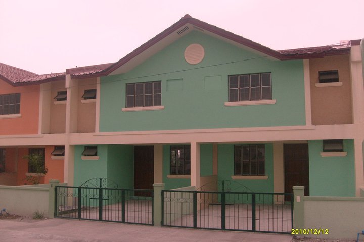 FOR SALE: Apartment / Condo / Townhouse Cavite > Imus