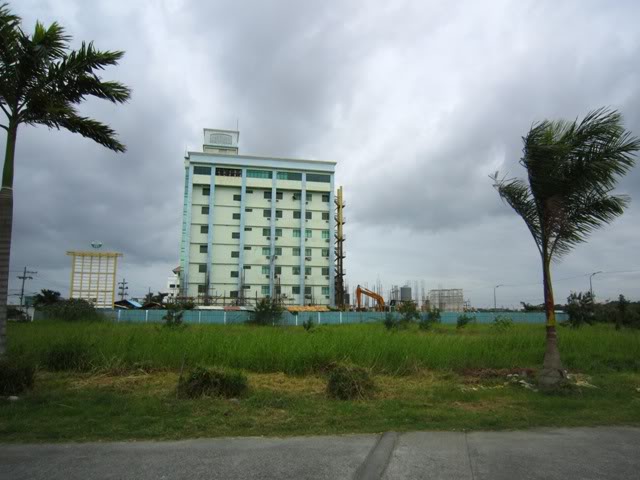 A photo of the property from the Western side.  Taken from the parking area of the Boardwalk complex which operates directly alongside.