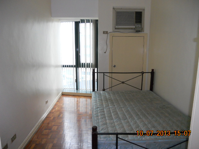 FOR RENT / LEASE: Apartment / Condo / Townhouse Manila Metropolitan Area > Makati 2