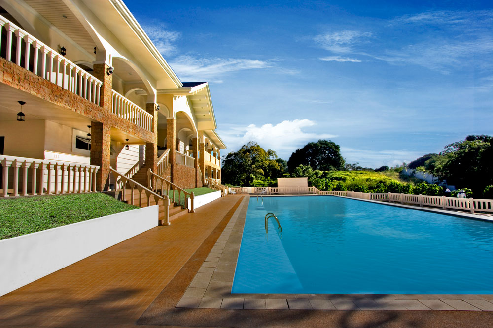 Lindenwood Residences Pool