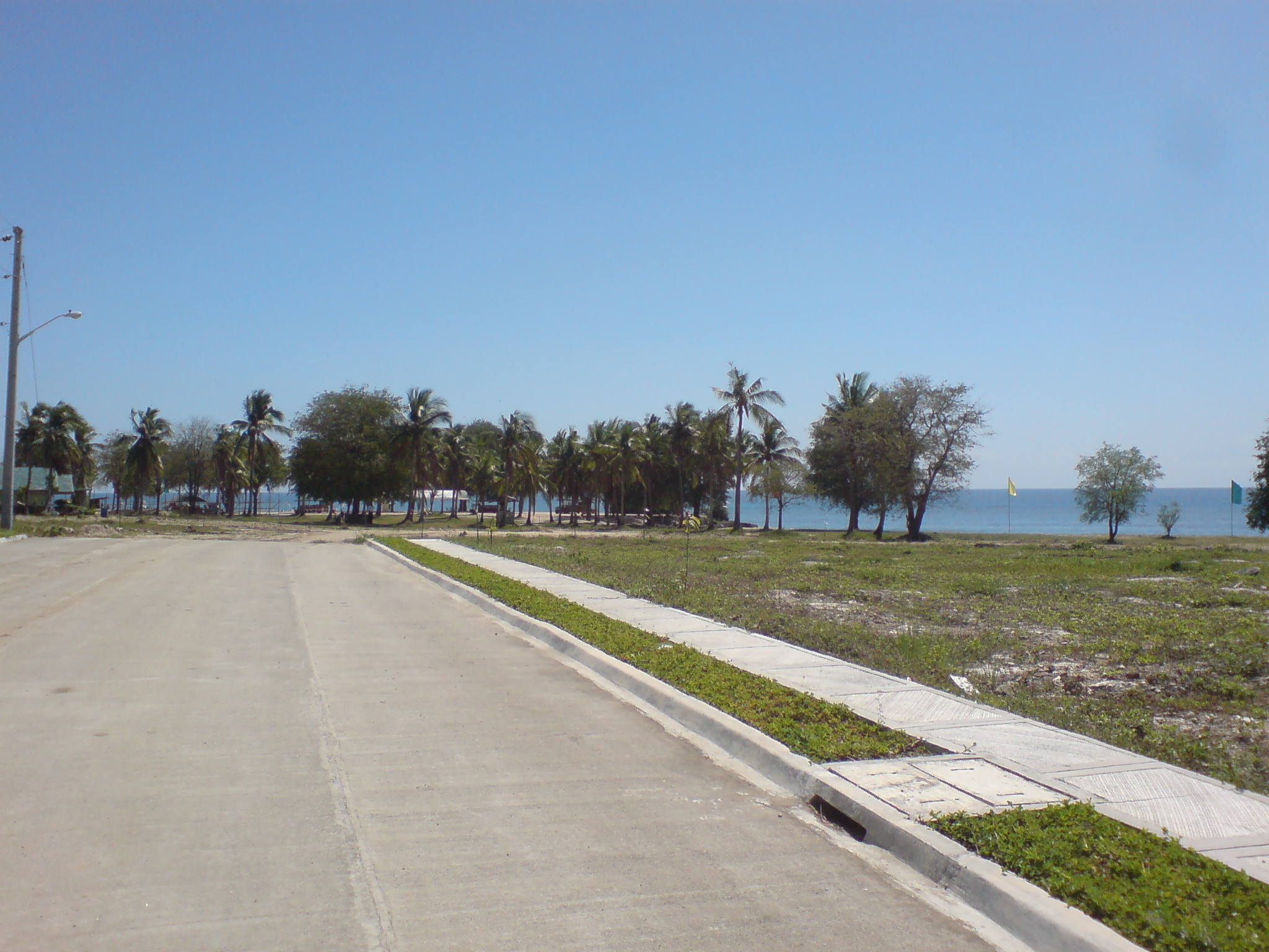 Approaching the beachside