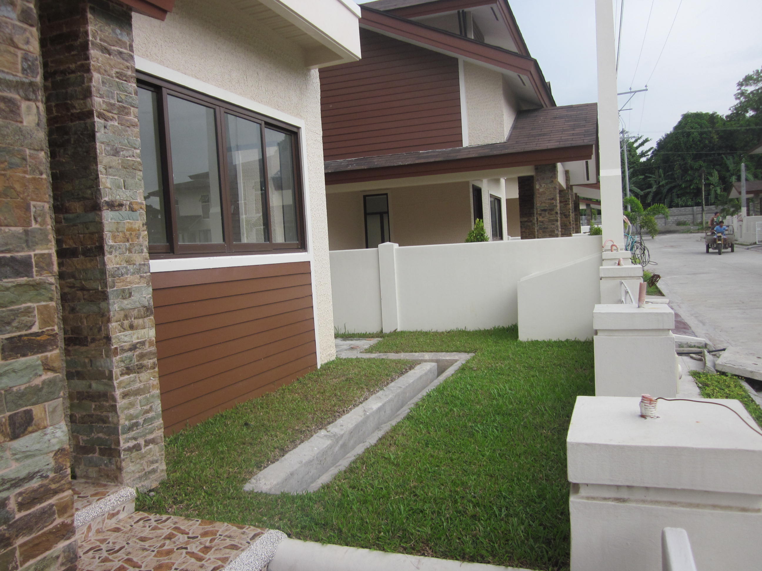 FOR SALE: House Davao >Davao City 2