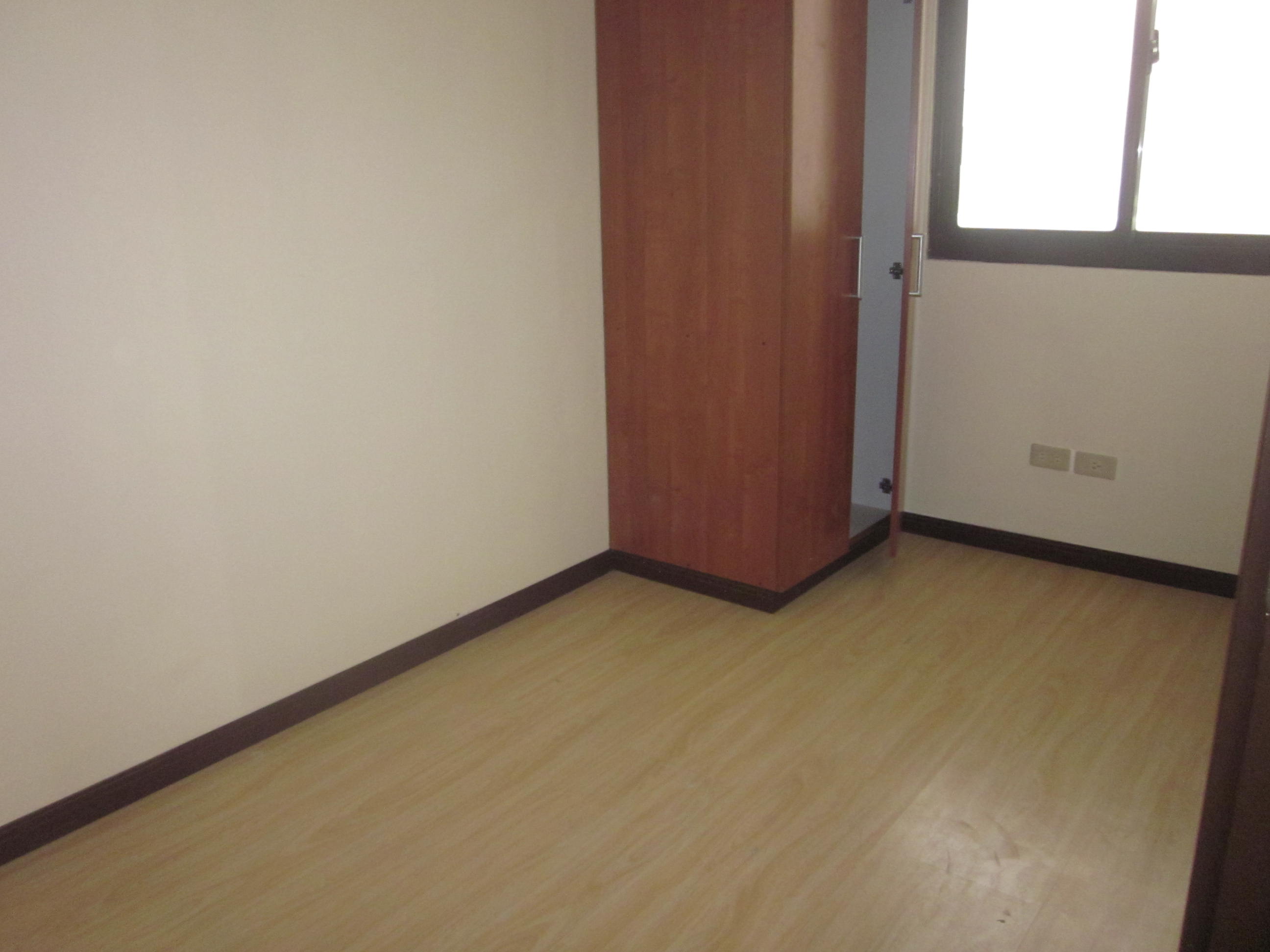 FOR SALE: House Davao >Davao City 8