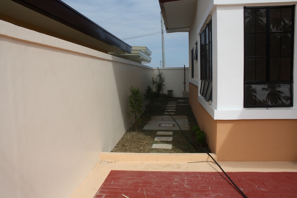 FOR SALE: House Davao >Davao City 4