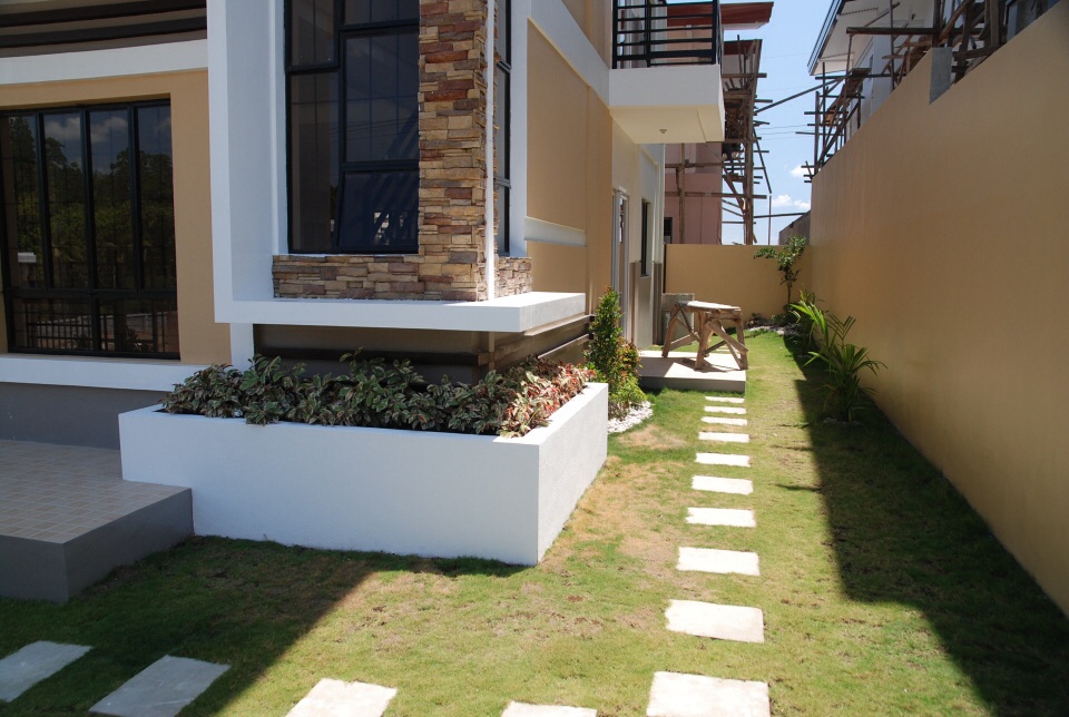 FOR SALE: House Davao >Davao City 3