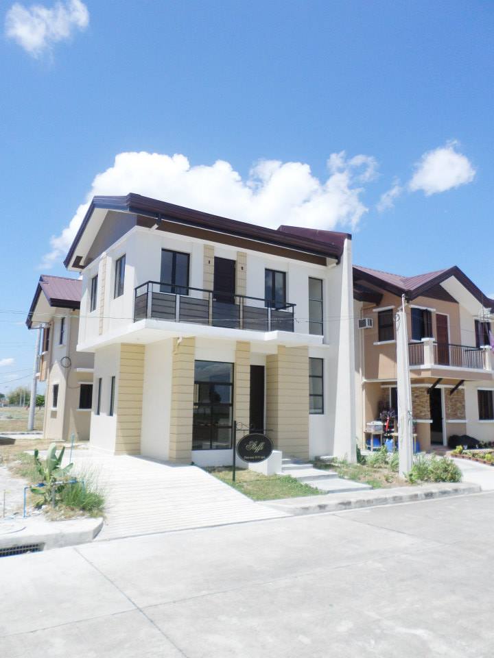 FOR SALE: House Cavite 1