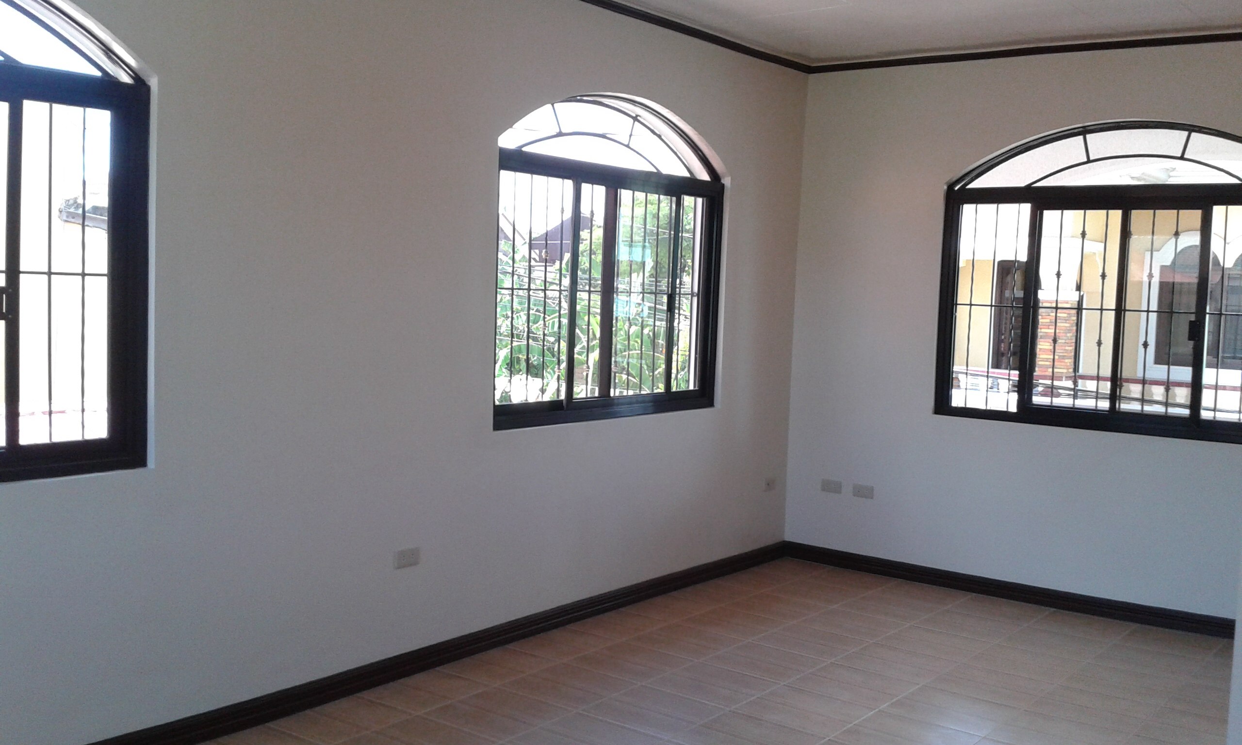 FOR SALE: House Cavite 18