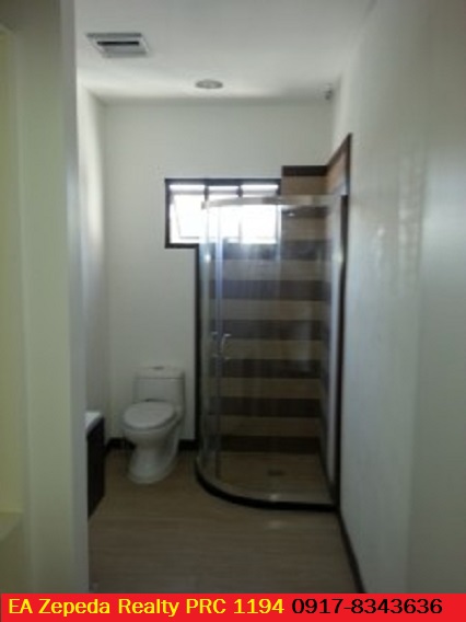 FOR SALE: Apartment / Condo / Townhouse Manila Metropolitan Area > Paranaque 4