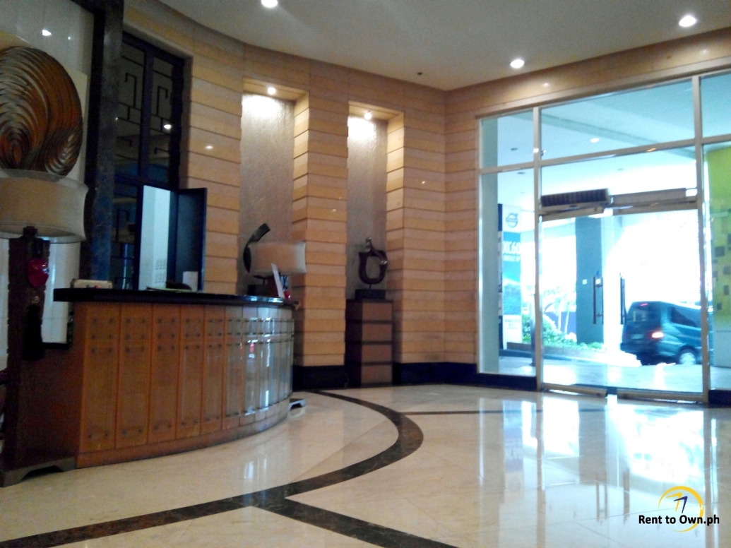 Lobby 2 - http://www.renttoown.ph