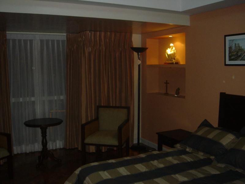 FOR RENT / LEASE: Apartment / Condo / Townhouse Manila Metropolitan Area > Makati 2