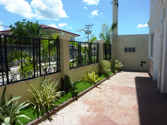 FOR SALE: House Cebu 1