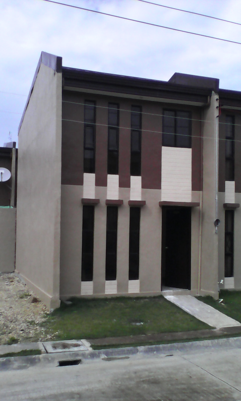 FOR RENT / LEASE: House Cebu > Mactan