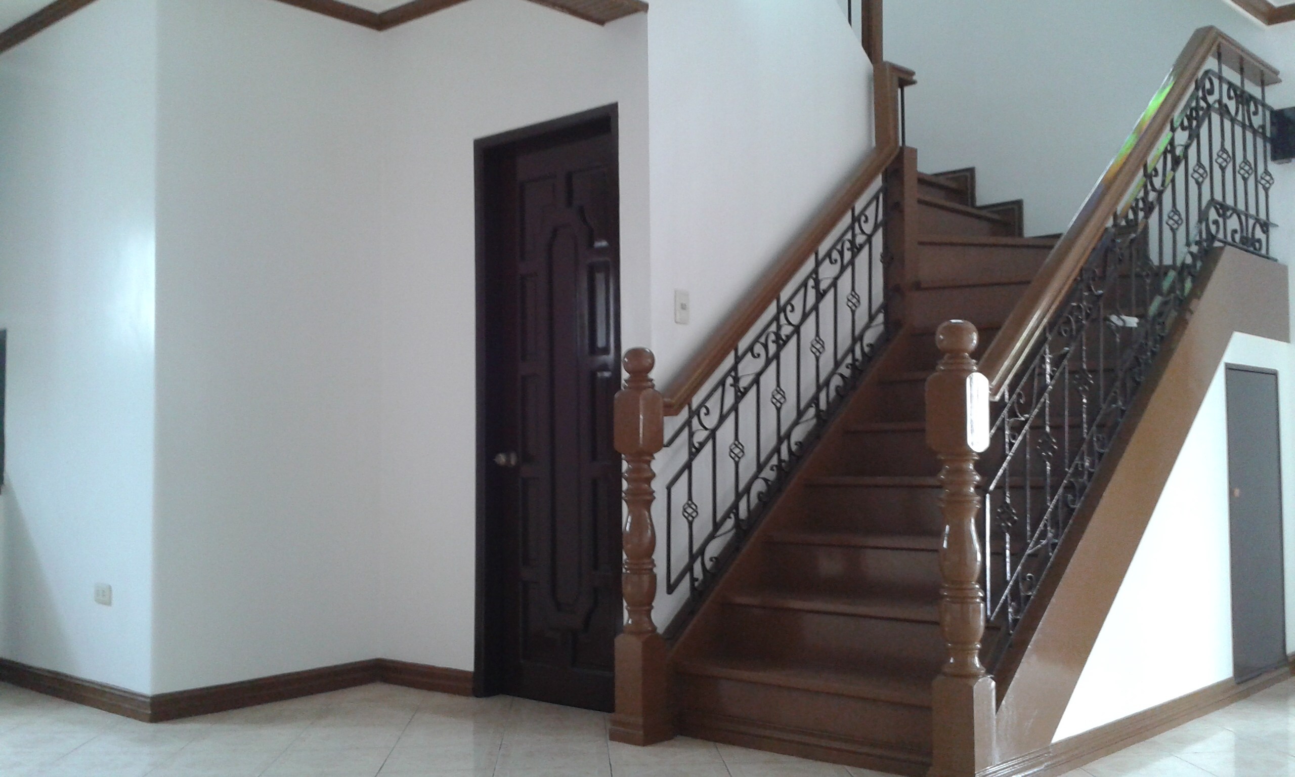 FOR SALE: House Cavite 7