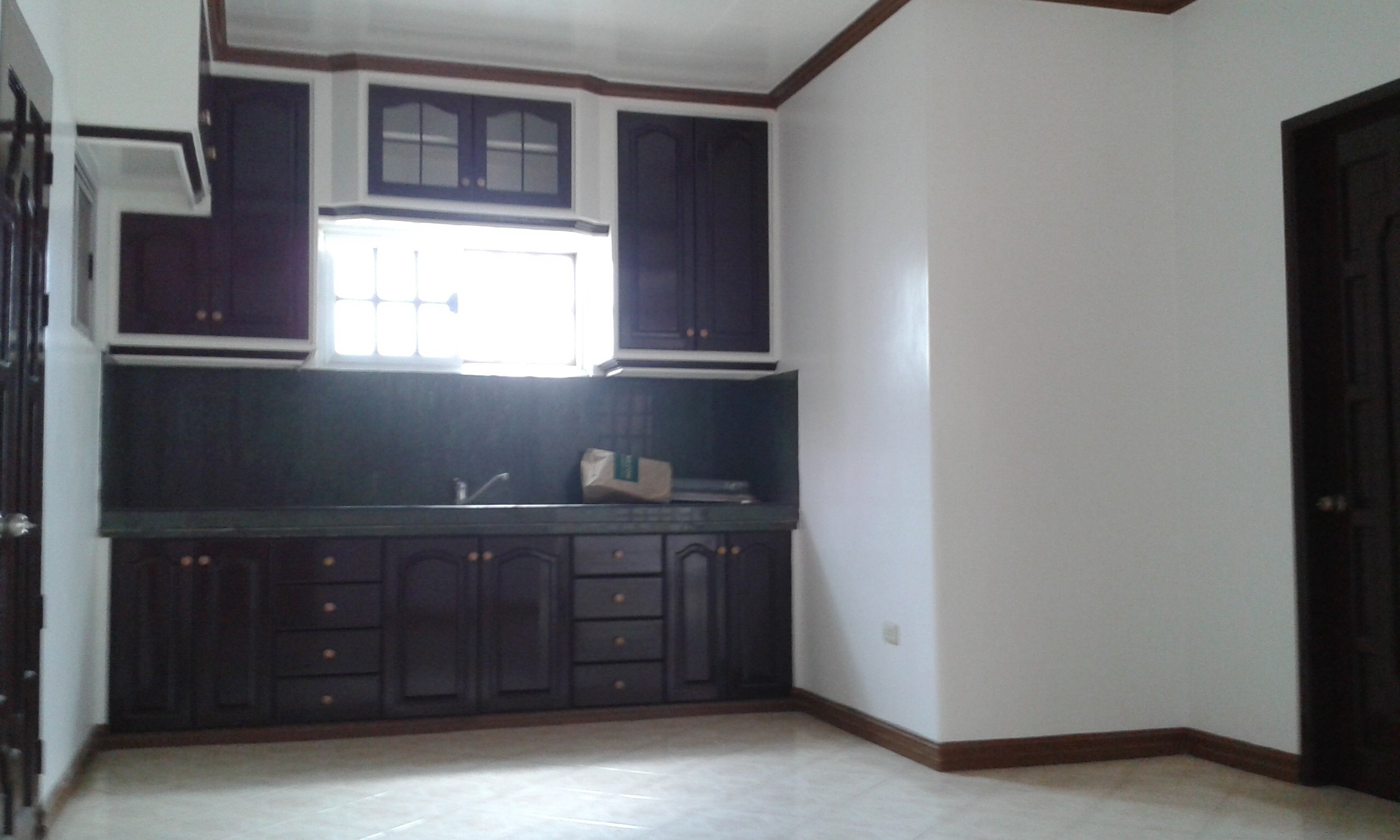 FOR SALE: House Cavite 30