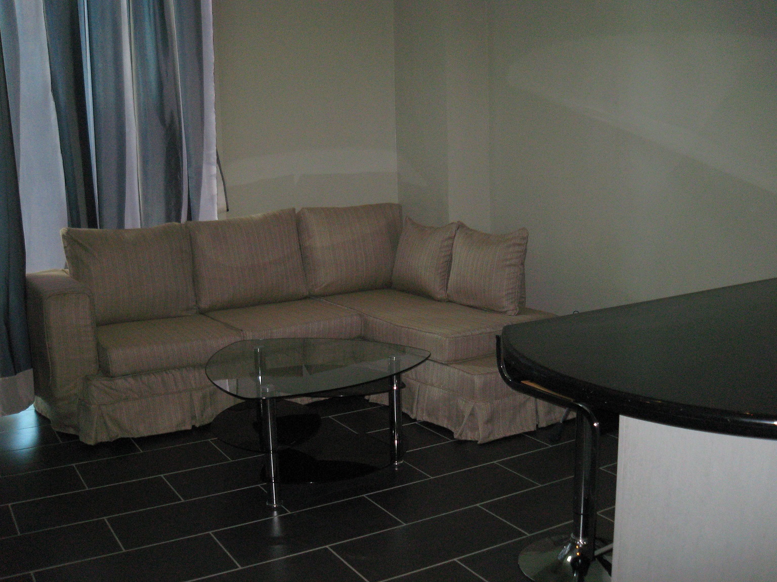 FOR RENT / LEASE: Apartment / Condo / Townhouse Cebu 2