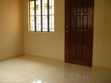 FOR SALE: Apartment / Condo / Townhouse Cavite > Imus 4