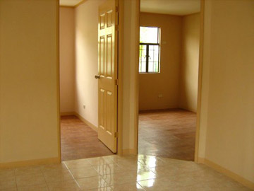 FOR SALE: Apartment / Condo / Townhouse Cavite > Imus 5