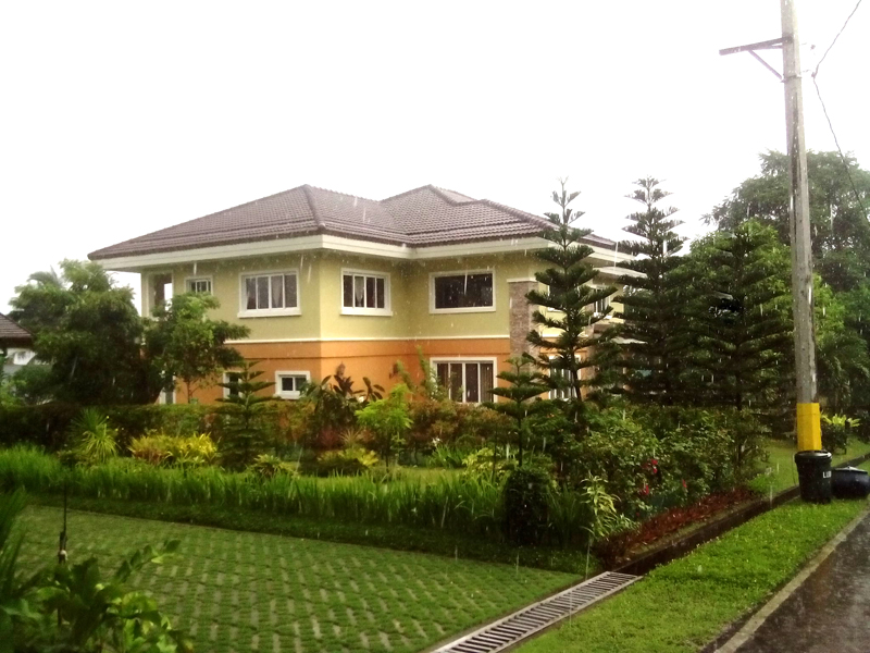 FOR SALE: House Cavite 10