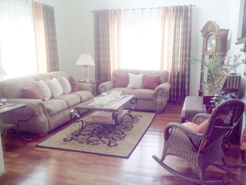 FOR SALE: House Cavite 17