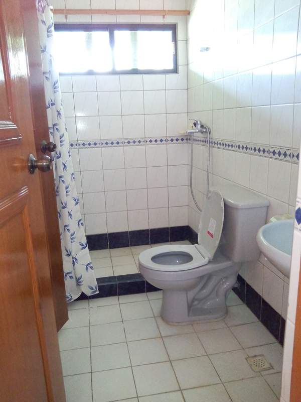 FOR SALE: House Cavite 9