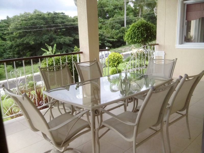 FOR SALE: House Batangas 7