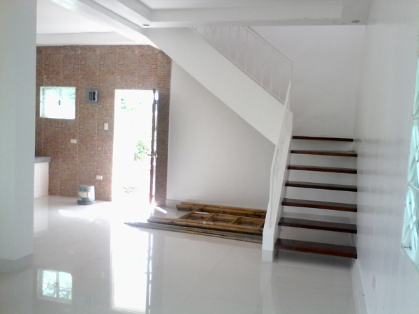 FOR SALE: Apartment / Condo / Townhouse Cavite 8