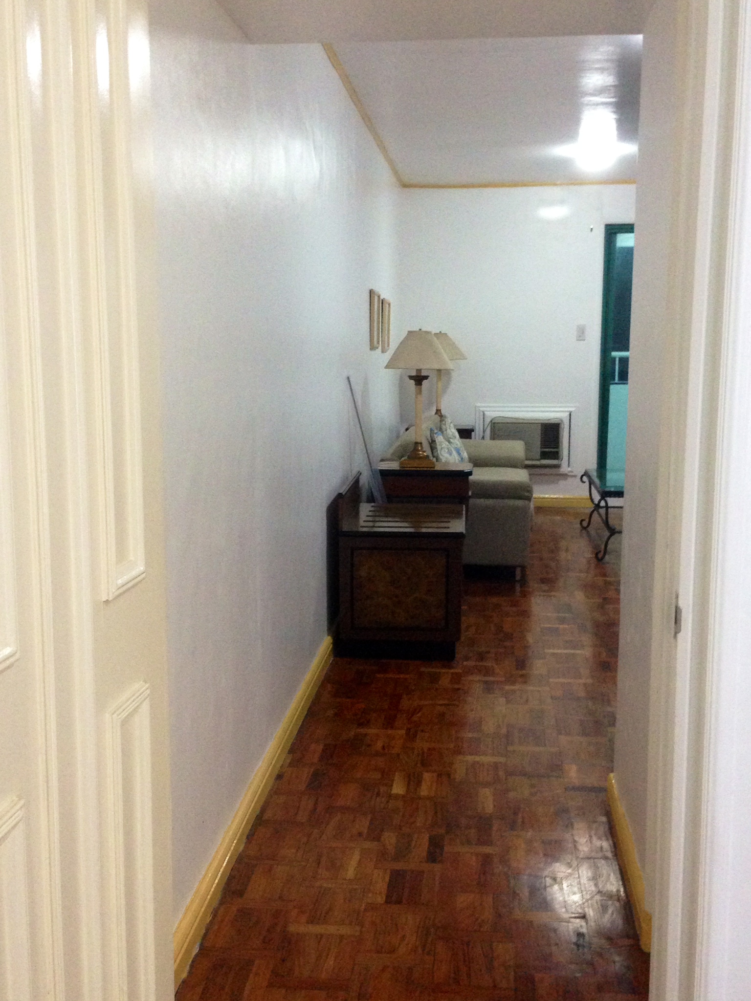 FOR RENT / LEASE: Apartment / Condo / Townhouse Manila Metropolitan Area > Makati 3